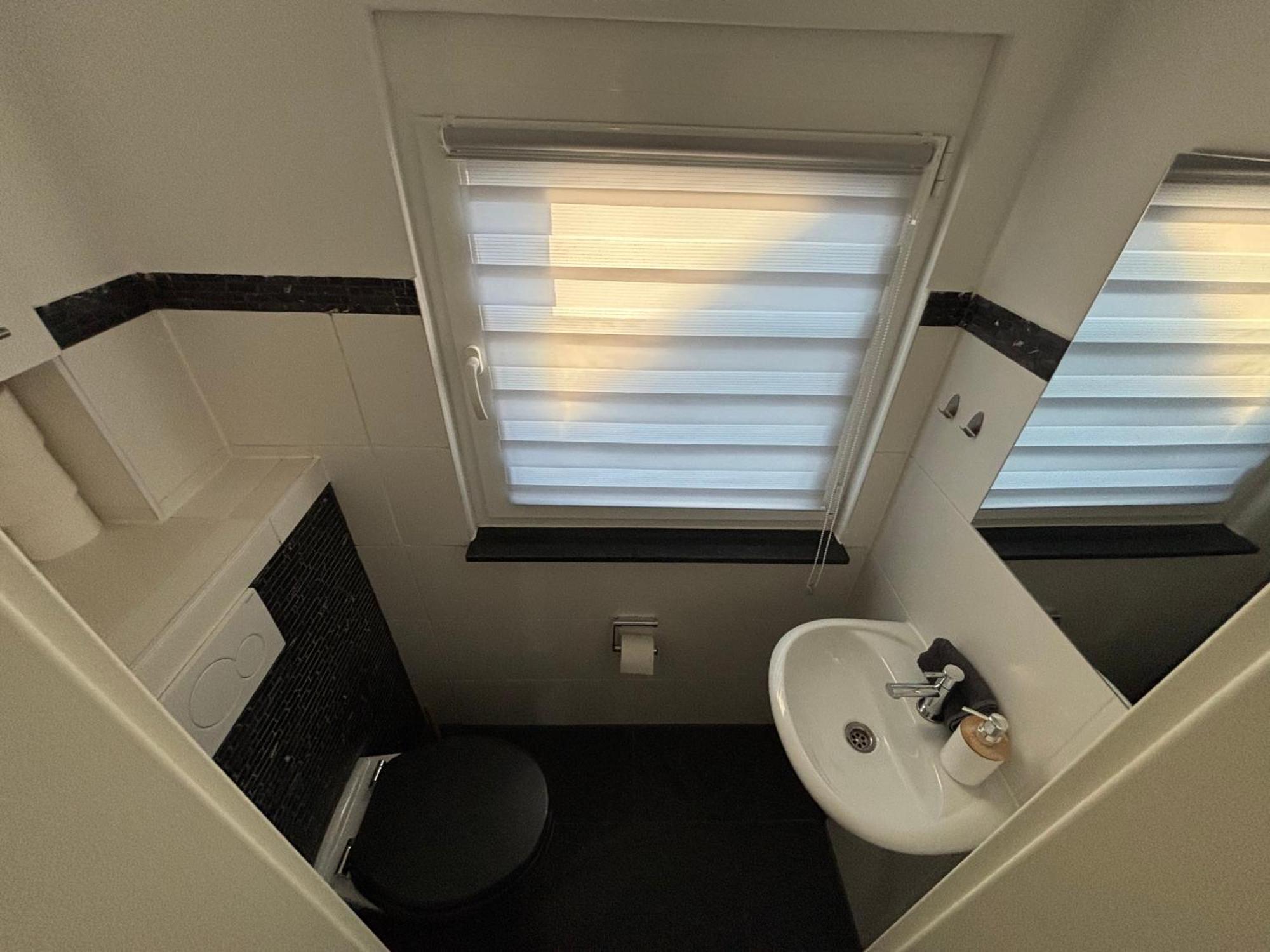Moderne Deluxe 3-Zi Eigentums- Maisonette-Wohnung Ibm Bertrandt Mercedes Ehningen Экстерьер фото